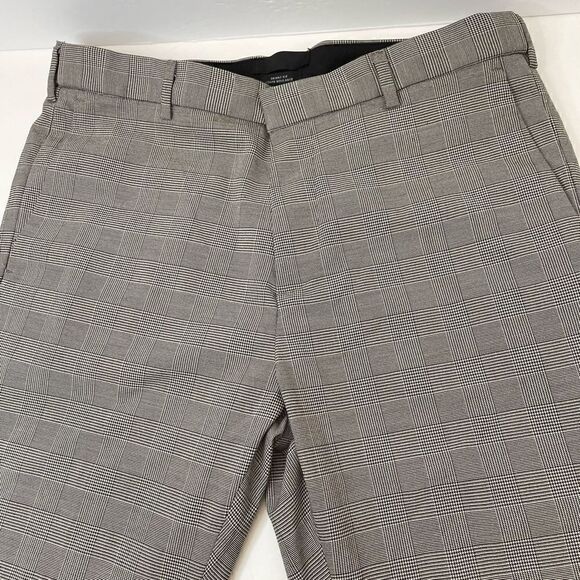 H&M | size 32| gingham print| casual | career wear - Picture 12 of 13